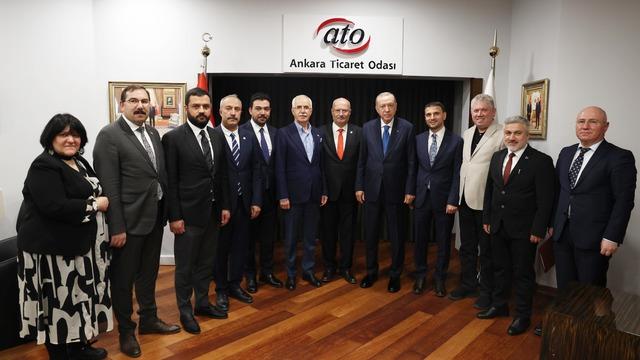 Cumhurbaşkanı Erdoğan'dan Ankara Ticaret Odası'na ziyaret