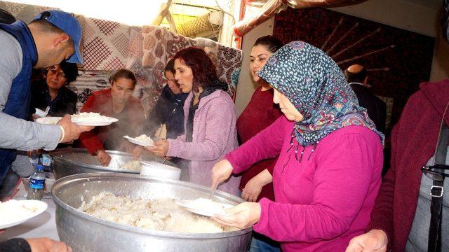 Sarıgöl CHP Kadın Kollarından Mehmetçiğe destek