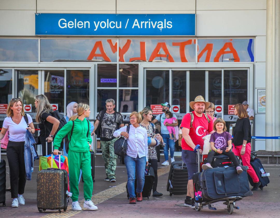 ANTALYA-TURIZMI-2-MILYONU-ASTI-TUM-ZAMA_696631_206288