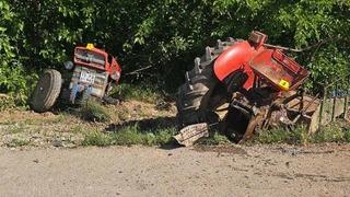 Traktör ikiye ayrıldı, sürücüsü hayatını kaybetti