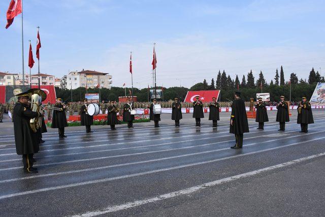 Acemi askerler yemin etti, törende 'Diriliş' dizisi müziği çaldı