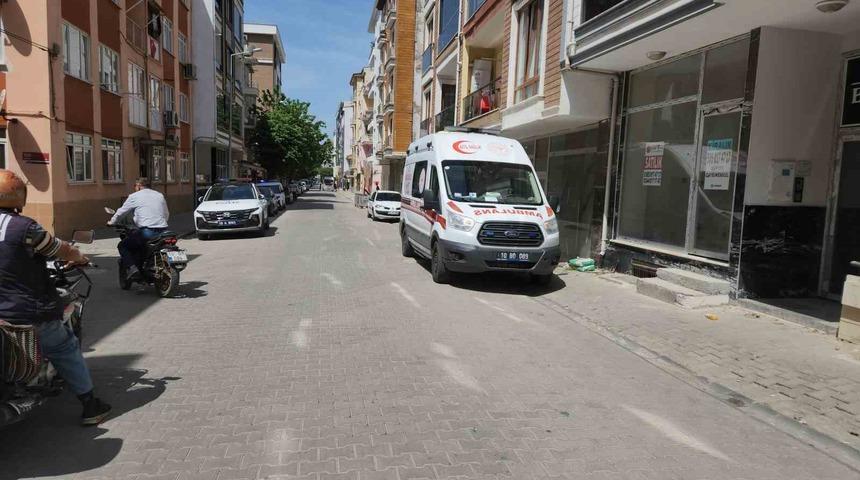 Balıkesir'de bıçaklı kavga: 2 yaralı
