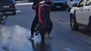 Trafiği tehlikeye atan motosikletliye 41 bin lira ceza