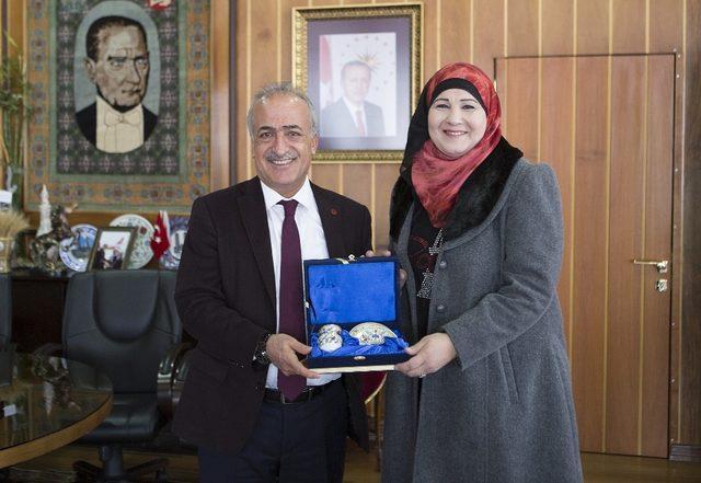 Tabarak Uluslararası Akademi İş Birliği İçin Atatürk Üniversitesinde
