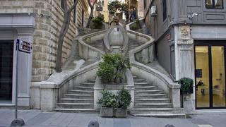 İstanbul'un Aşıklar Merdiveni: Kamondo Merdivenleri