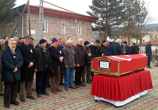 Kore Gazisi Raşit Aköz, son yolculuğuna uğurlandı