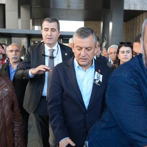 Saldırganın kızından Özel'e gözyaşları içinde mesaj! Yasemin Tengioğlu İsmail Saymaz'a konuştu: "Babam olan o şahıstan dolayı can güvenliğim yok"