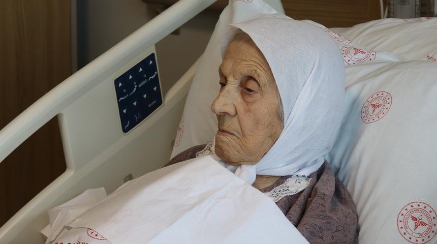 Asırlık mucize: 104 Yaşında hayata yeniden 'merhaba' dedi! Kalp ameliyatını başarıyla atlattı...