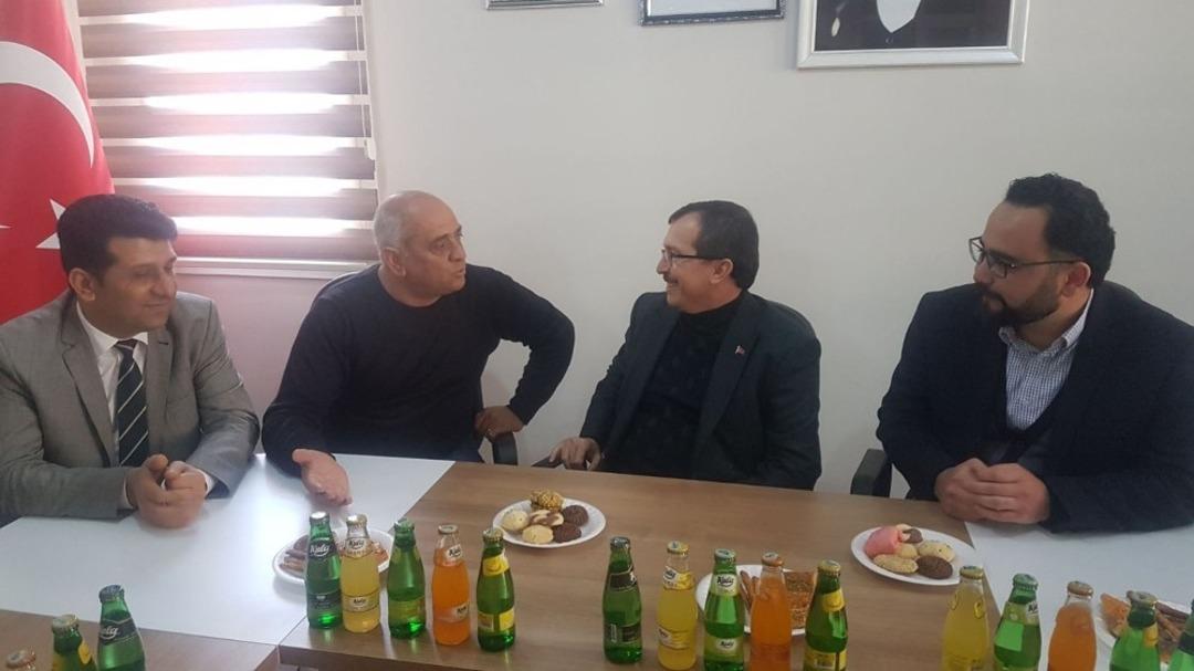 Bakanlık t&uuml;t&uuml;n eksperlerini Kula&rsquo;ya g&ouml;nderiyor