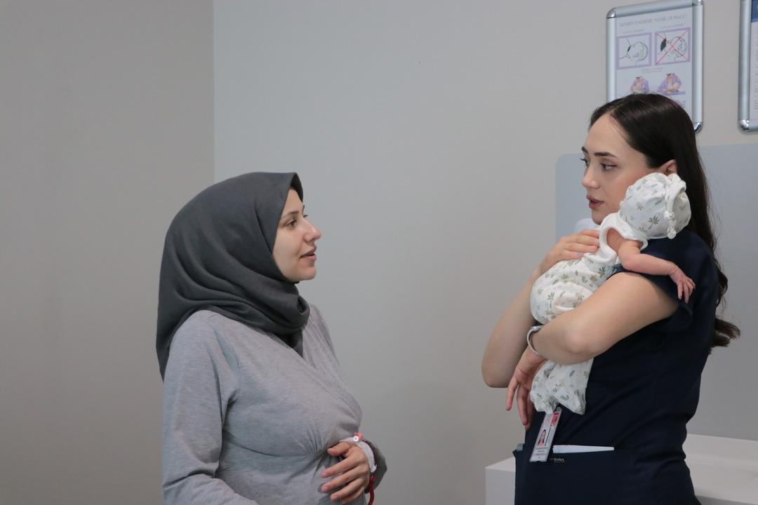 EBELER-BIR-GEBENIN-HER-ZAMAN-YANINDA-OL_697210_206437