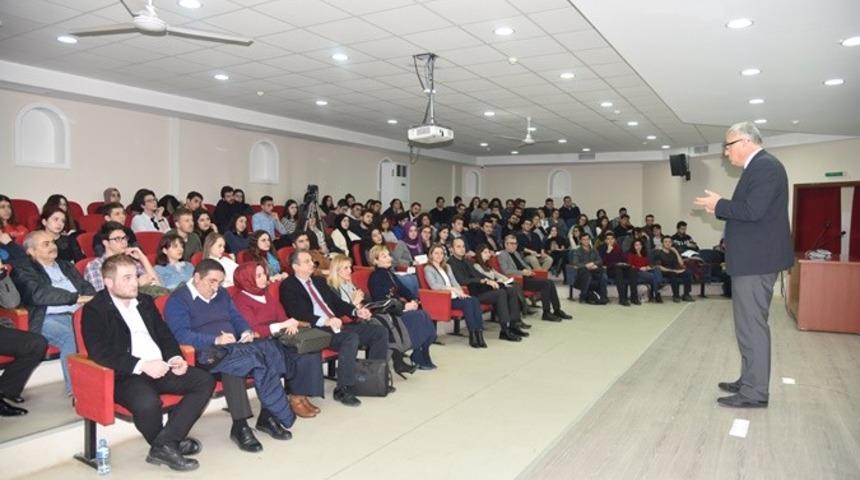 Marmara &Uuml;niversitesi Siyaset ve Diplomasi Okulu başladı