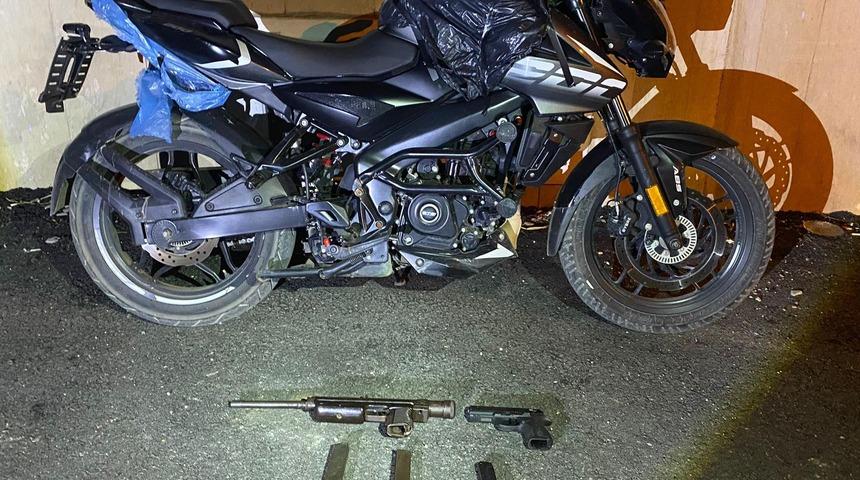 Adana'da silahlı saldırı hazırlığında oldukları değerlendirilen 2 zanlı tutuklandı