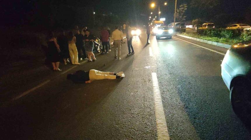 Domuz sürüsüne çarpan motosiklet sürücüsü ağır yaralandı