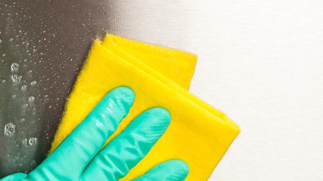 Mutfakta temizlik yaptıkça mikropları yaydığınızı biliyor muydunuz?