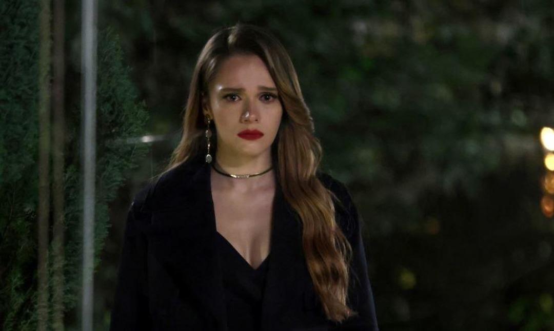 2025’te reyting rekoru kıran dizilerdeki kadın karakterlerin tarzlarını inceliyoruz! 7