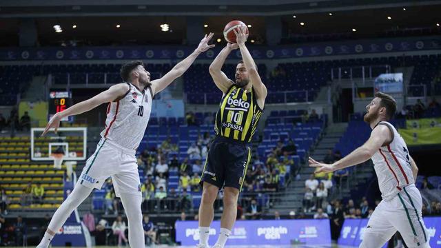 Fenerbahçe Beko, sezonun bitimine 2 hafta kala liderliği garantiledi