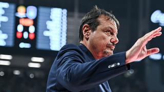 Anadolu Efes, Panathinaikos'a son maçta yıkıldı!