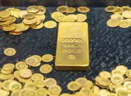 Altın için 'Yüzde 50'si masada' dedi! Kritik seviye 'Altına kıyasla ucuz kaldı' diyerek işaret etti