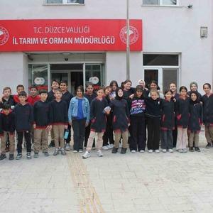 Düzce'de öğrencilere tarımın ve doğal kaynaklarının önemi anlatıldı