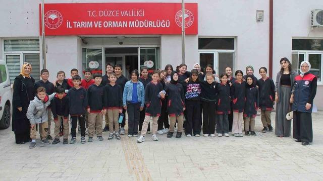 Düzce'de öğrencilere tarımın ve doğal kaynaklarının önemi anlatıldı