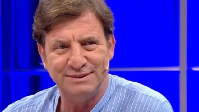 İstanbul'un göbeğinde havuzlu sitede 10 bin TL'ye oturuyor! Elektriği, suyu kesildi ama evden çıkmıyor... Kaya Çilingiroğlu için karar verildi