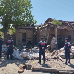 Kaçak kazı yapan kişiler Roma mozaiği buldu