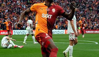 Cimbom'un 'Osimhen' açmazı! Takımda kalacak mı? "Her şey hazır" diyerek duyurdu...