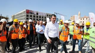 İstanbul'da Bakan Kurum başkanlığında kentsel dönüşüm zirvesi: Büyükşehir ve 39 ilçe belediyesi davet edildi!