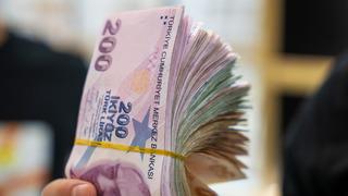 Her ay 37 bin 200 TL! Mevduat faizinde güncellenen oranlar: Bankada 100 bin TL ve 1 milyon TL'si olan...