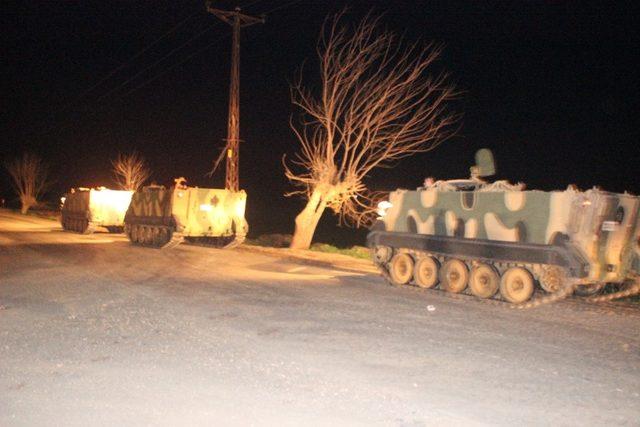 Hatay’daki sınır birliklerine tank sevkiyatı sürüyor