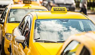 Taksi duraklarına Singapur modeli: 'Havuz sistemi oluşturulacak'