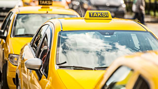Taksiler köprü ücreti alıyor mu, ne kadar alıyor? Taksilerin köprü geçiş ücreti