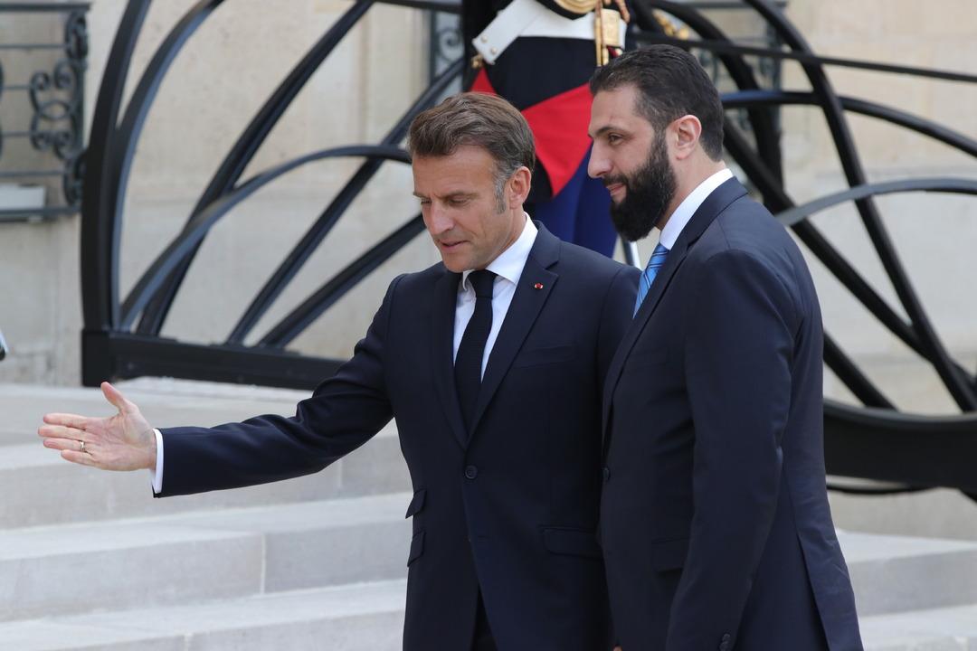 AA-20250507-37878401-37878381-FRANSA_CUMHURBASKANI_MACRON_SURIYE_CUMHURBASKANI_SARA_ILE_GORUSTU