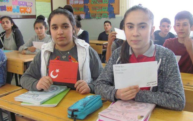 Amasyalı öğrencilerden Afrin’deki Mehmetçiğe moral mektubu