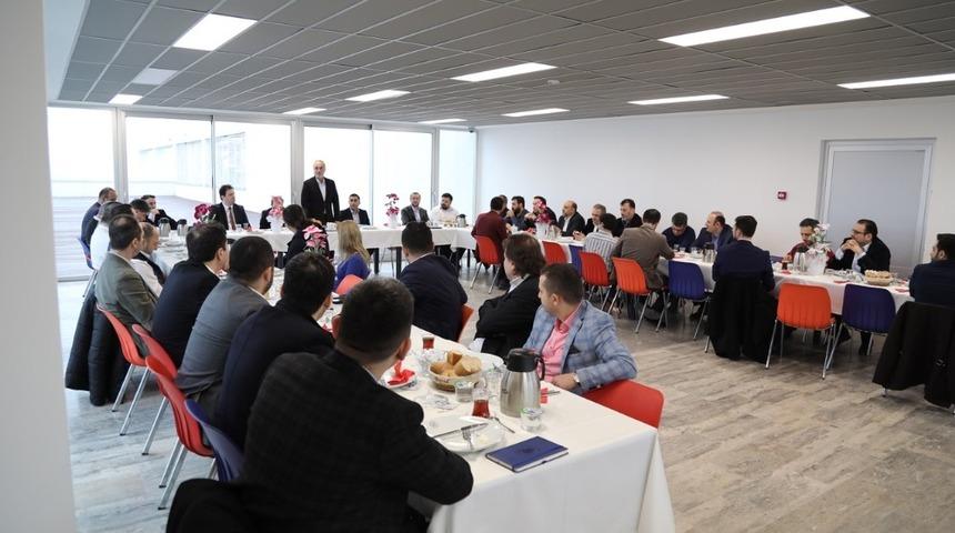 Bilgi İşlem M&uuml;d&uuml;rleri Arnavutk&ouml;y&rsquo;de buluştu