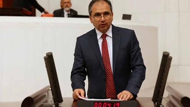 AK Partili İsmail Güneş'ten tepki çeken öneri! Halkın döviz alması yasaklansın