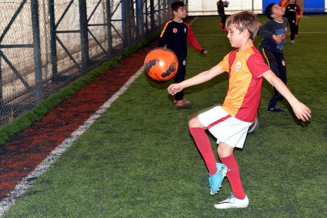 10 yaşında Galatasaray'a transfer oldu