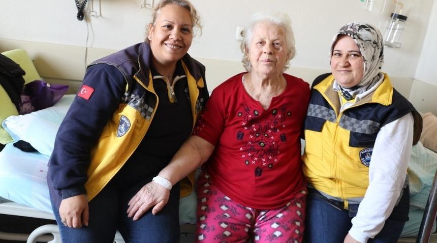 Burhaniye&rsquo;de Zehra Teyze yalnız değil