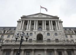 İngiltere Merkez Bankası politika faizini yüzde 4,25'e düşürdü