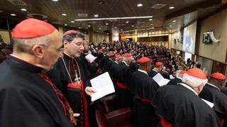 Papa seçiminde ilginç kural! Kardinallerin o yemekleri yemesi yasak! Verilen yemekleri de beğenmediler...