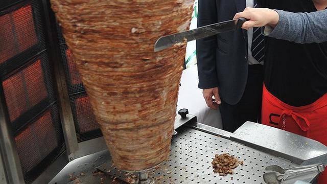 Samsun'da 126 işçi yediği tavuktan zehirlendi!