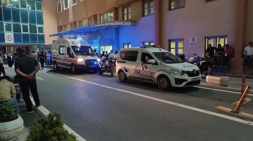 Batman’da iki motosiklet kafa kafaya çarpıştı: 3 ağır yaralı