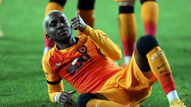 Galatasaray taraftarının sevgilisiydi! Henry Onyekuru Türkiye'ye geri dönüyor