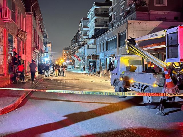 Hatay’da 4. kattan düşen çocuk yaralandı