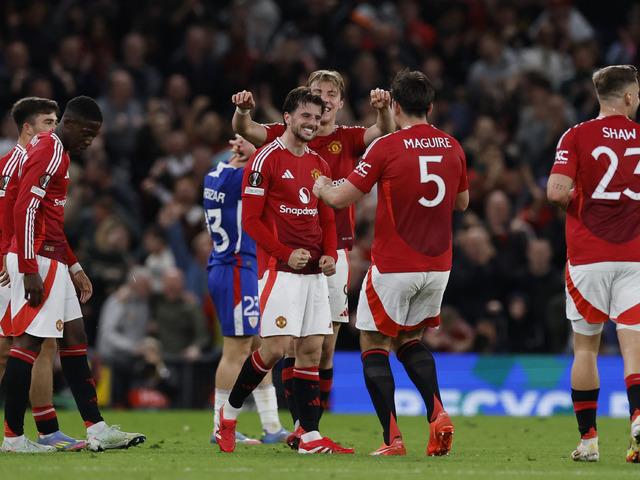 UEFA Avrupa Ligi'nde İngiliz finali! Tottenham sürprize izin vermedi, Manchester United toplamda 7-1'lik skorla kazandı