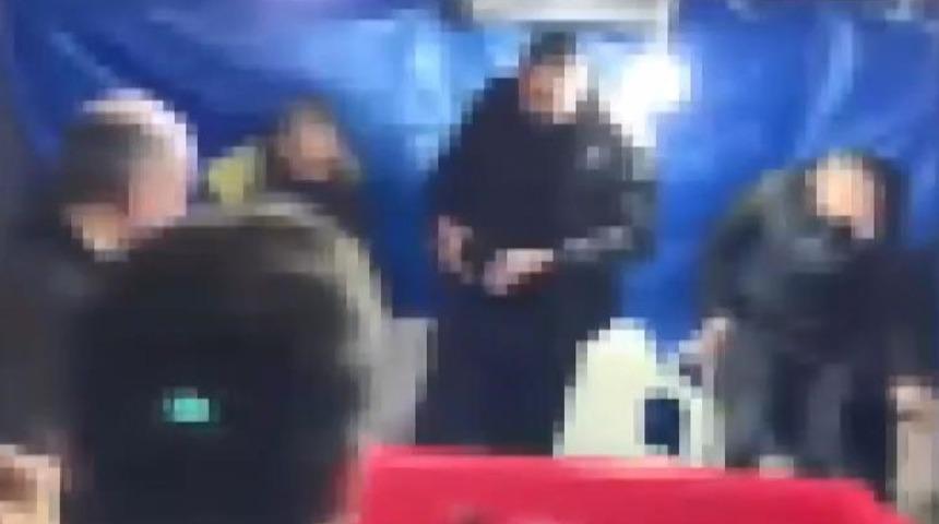 İstanbul'da horoz dövüşü baskın: Para cezası yağdı