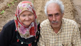 Emekli maaşlarını buraya yatırıyorlar