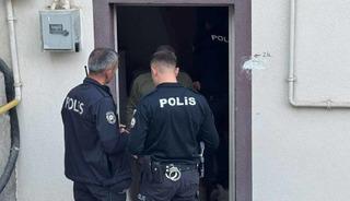 Hastanede yatan eşini görmek için hazırlık yaparken kalbine yenik düştü