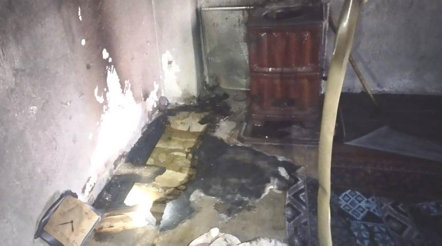 Hisarcık’ta çıkan yangında alzaymır hastası yaşlı kadın hayatını kaybetti