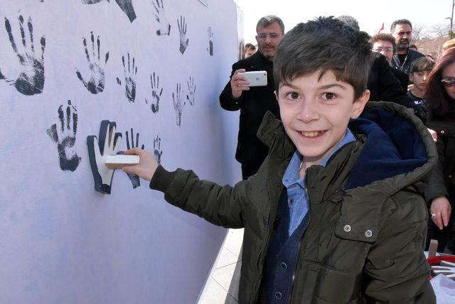 İYİ Parti'den çocuk istismarına 'el baskılı' tepki